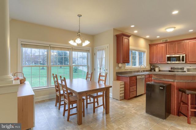 1265 STONE CREEK DR, Hummelstown, PA 17036