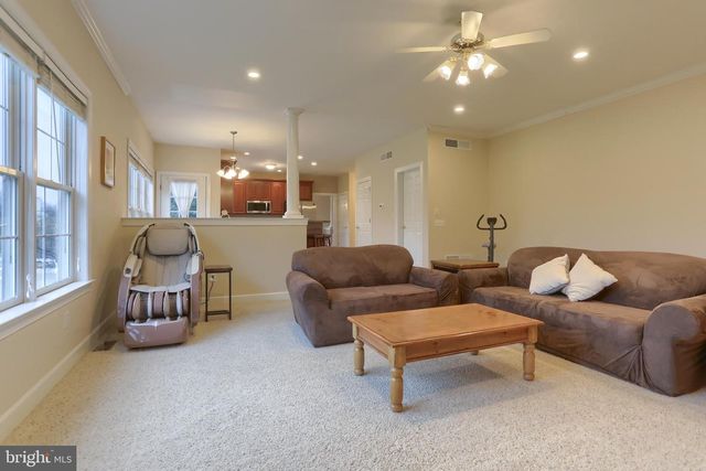 1265 STONE CREEK DR, Hummelstown, PA 17036