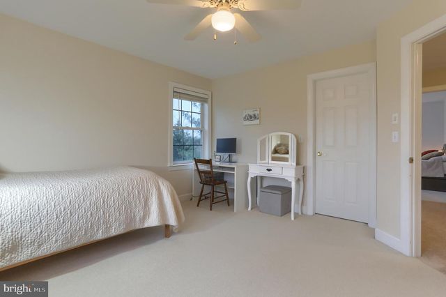 1265 STONE CREEK DR, Hummelstown, PA 17036