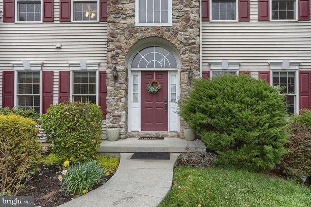 1265 STONE CREEK DR, Hummelstown, PA 17036