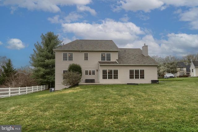 1265 STONE CREEK DR, Hummelstown, PA 17036