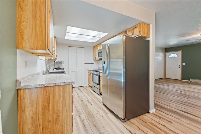 2934 CIRCLE LOOP ROAD, North Pole, AK 99705