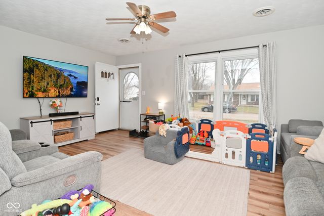 528 Hickory Drive, Danville, IN 46122