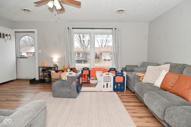 528 Hickory Drive, Danville, IN 46122