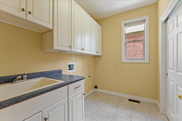 4370 St Cloud Way, Miami Twp, OH 45002