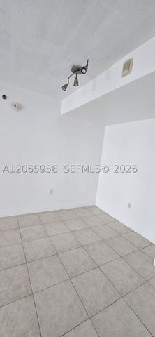 2415 NW 16th St Rd 315, Miami, FL 33125