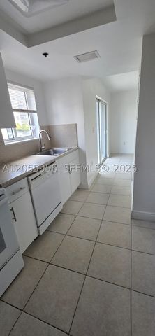 2415 NW 16th St Rd 315, Miami, FL 33125