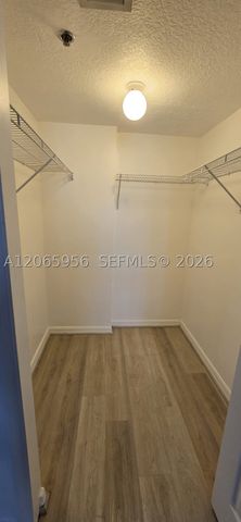 2415 NW 16th St Rd 315, Miami, FL 33125