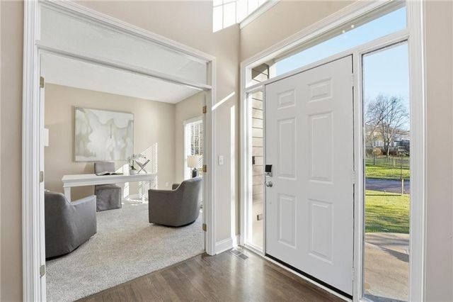 5206 W 157th Place, Overland Park, KS 66224