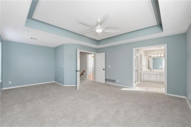 5206 W 157th Place, Overland Park, KS 66224