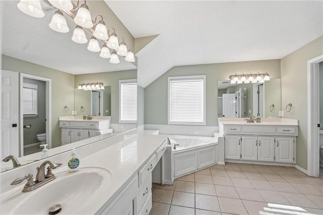 5206 W 157th Place, Overland Park, KS 66224