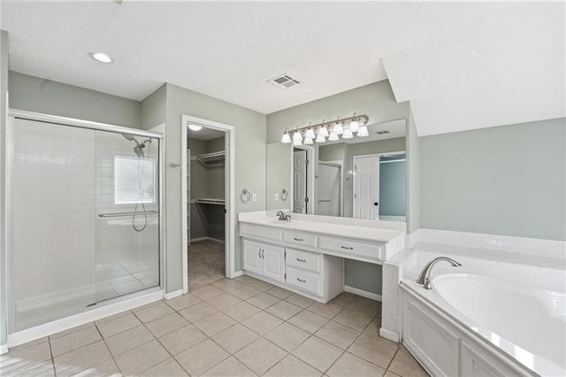 5206 W 157th Place, Overland Park, KS 66224