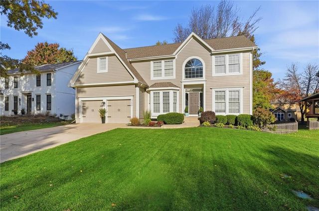 5206 W 157th Place, Overland Park, KS 66224