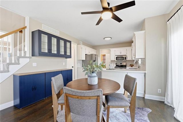 5206 W 157th Place, Overland Park, KS 66224