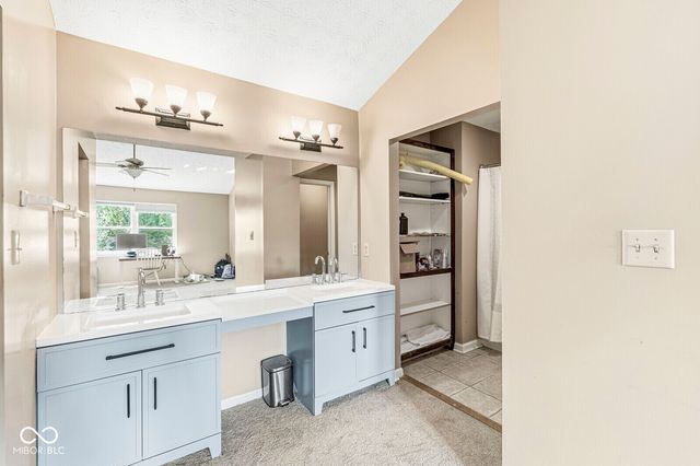12303 W Ridge Circle, Indianapolis, IN 46236