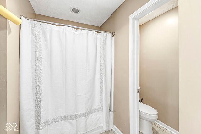 12303 W Ridge Circle, Indianapolis, IN 46236