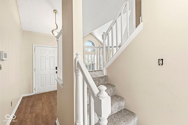 12303 W Ridge Circle, Indianapolis, IN 46236