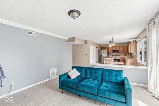 12303 W Ridge Circle, Indianapolis, IN 46236