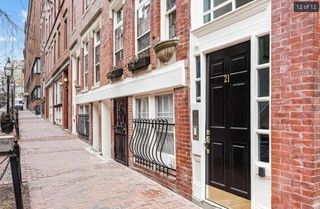 23 Temple Street 6, Boston, MA 02114