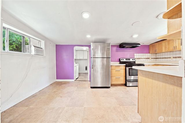 10409 3rd Avenue SW, Seattle, WA 98146