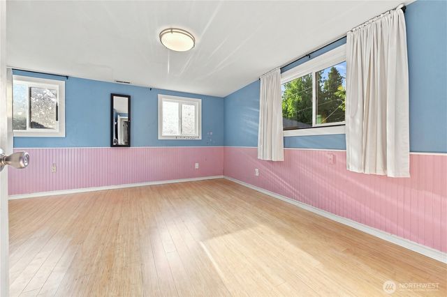 10409 3rd Avenue SW, Seattle, WA 98146