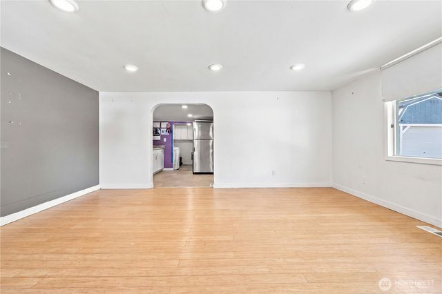 10409 3rd Avenue SW, Seattle, WA 98146