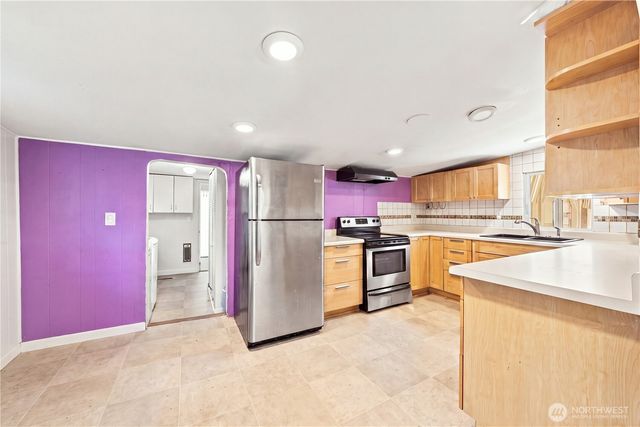 10409 3rd Avenue SW, Seattle, WA 98146