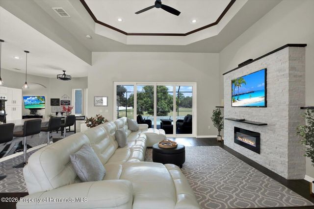 690 Sudbrook Lane, Spring Hill, FL 34609