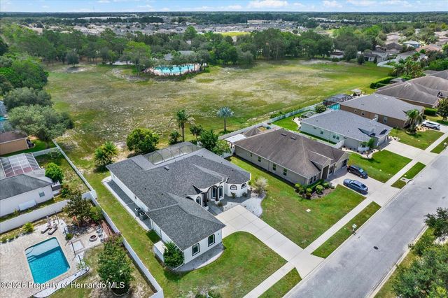 690 Sudbrook Lane, Spring Hill, FL 34609