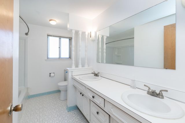 2714 Antietam Drive, Ann Arbor, MI 48105