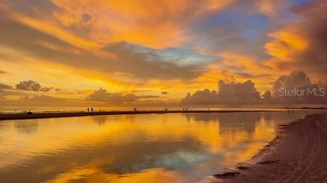 515 AVENIDA DE MAYO, Sarasota, FL 34242