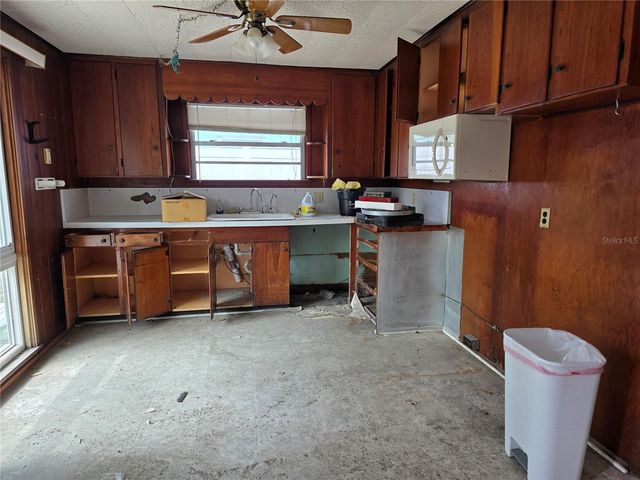 515 AVENIDA DE MAYO, Sarasota, FL 34242