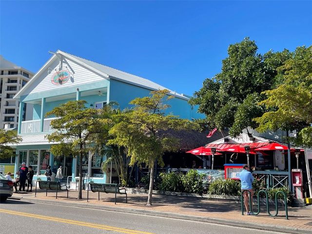 515 AVENIDA DE MAYO, Sarasota, FL 34242