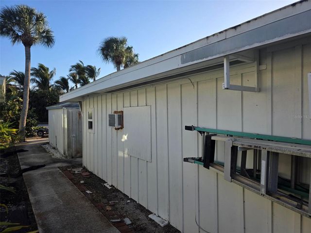 515 AVENIDA DE MAYO, Sarasota, FL 34242