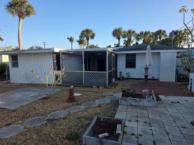 515 AVENIDA DE MAYO, Sarasota, FL 34242