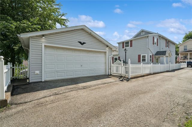 514 Finley St, Monongahela City, PA 15063