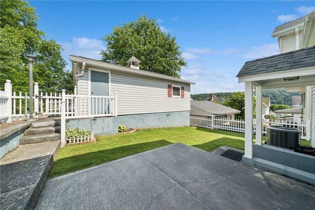 514 Finley St, Monongahela City, PA 15063