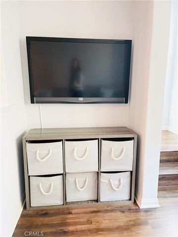 14120 W Willow Lane, Van Nuys, CA 91405