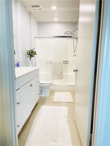 14120 W Willow Lane, Van Nuys, CA 91405