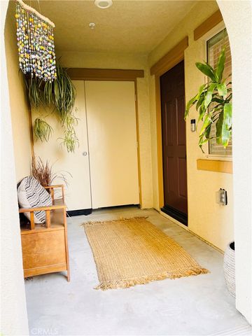 14120 W Willow Lane, Van Nuys, CA 91405