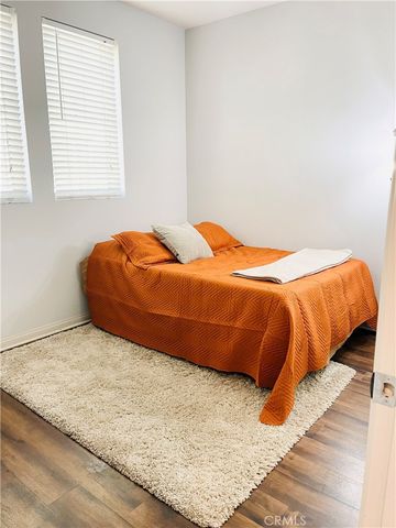 14120 W Willow Lane, Van Nuys, CA 91405