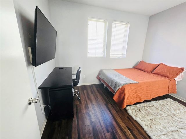 14120 W Willow Lane, Van Nuys, CA 91405