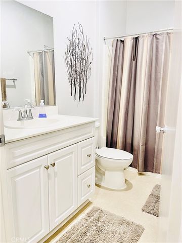 14120 W Willow Lane, Van Nuys, CA 91405