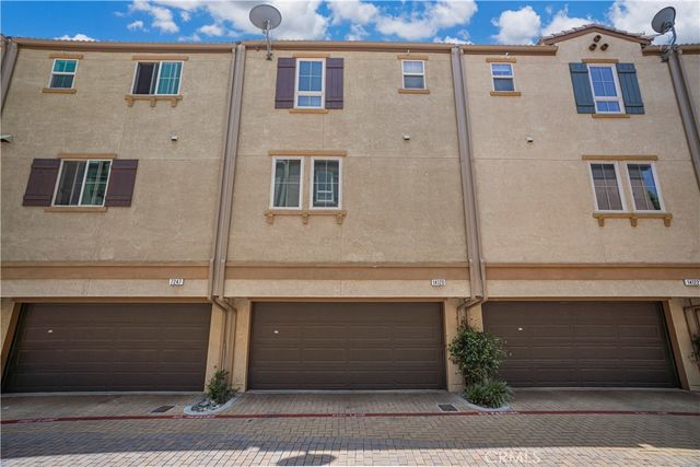 14120 W Willow Lane, Van Nuys, CA 91405