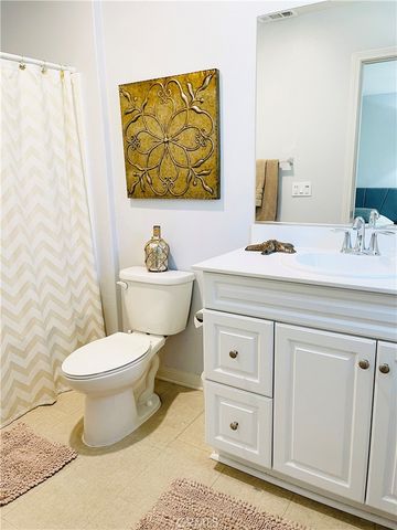 14120 W Willow Lane, Van Nuys, CA 91405