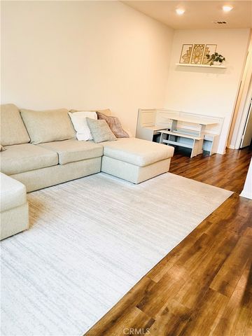 14120 W Willow Lane, Van Nuys, CA 91405