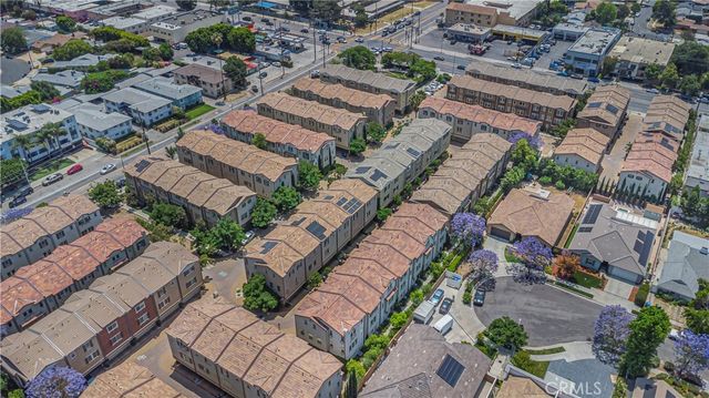 14120 W Willow Lane, Van Nuys, CA 91405