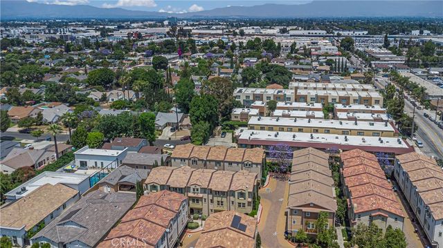 14120 W Willow Lane, Van Nuys, CA 91405