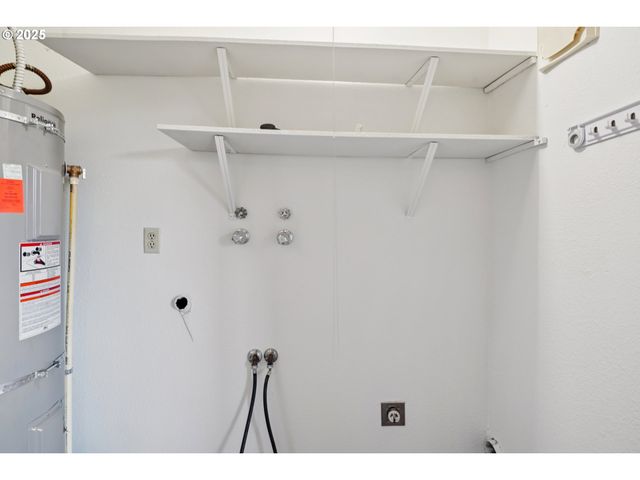 1269 Ne GRANT St B, Hillsboro, OR 97124