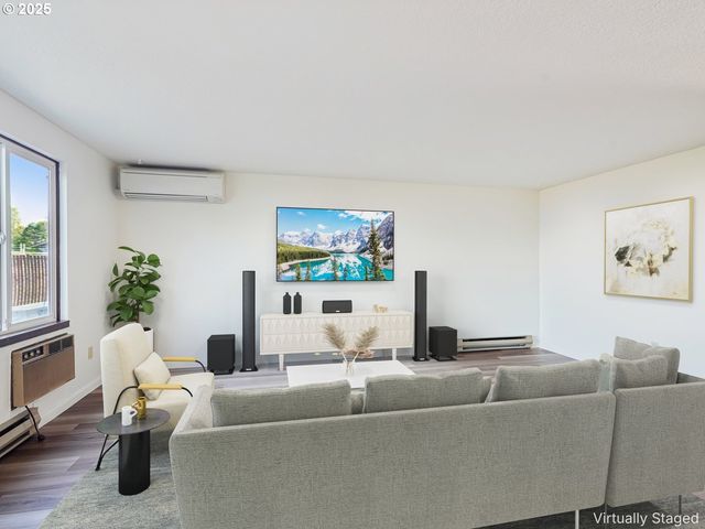 1269 Ne GRANT St B, Hillsboro, OR 97124